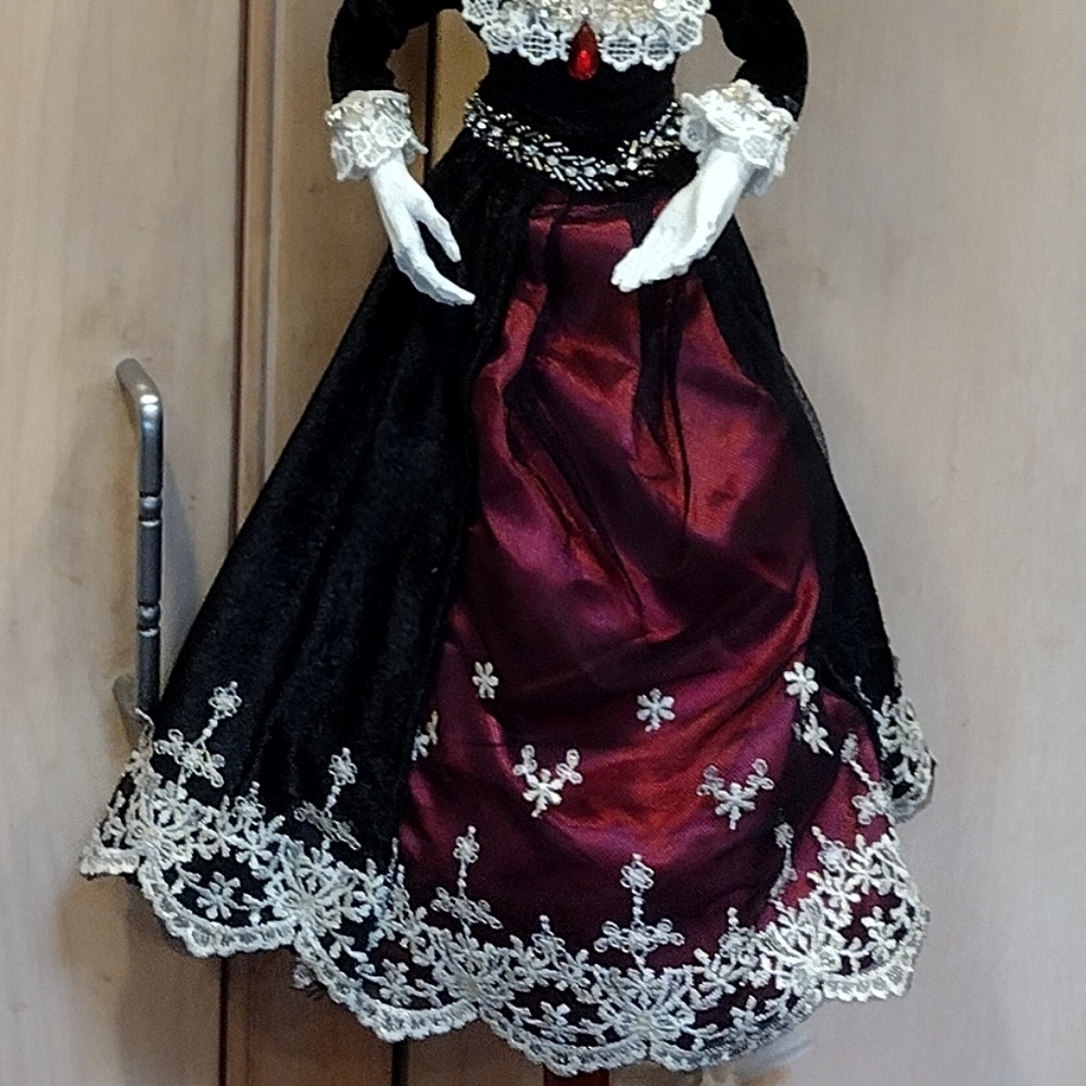 2019 Victorian Ghost Bride Day Of The Dead "Catrina" Doll - Picture 9 of 17